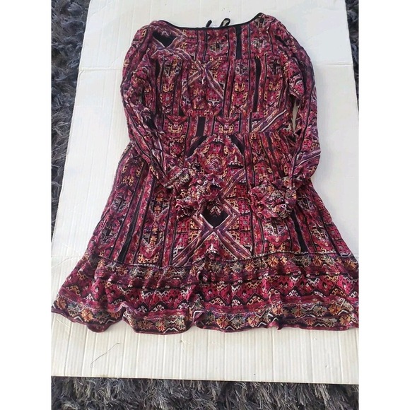 Patrons Of Peace Small Geometric Pattern Long Bell Sleeve Keyhole Neckline Dress - Picture 8 of 12